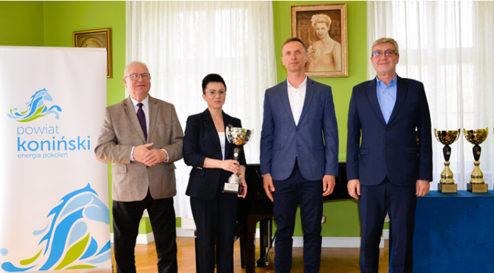 Szkoła ze Sławska wyróżniona. Nagrody sportowe w Żychlinie Szkoła ze Sławska wyróżniona. Nagrody sportowe w Żychlinie