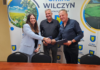 Nowe miejsce rekreacji powstanie w Kownatach. Gmina podpisała umowę na inwestycję Nowe miejsce rekreacji powstanie w Kownatach. Gmina podpisała umowę na inwestycję